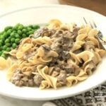 GROUND BEEF STROGANOFF - easy weeknight dinner with ground beef, egg noodles in one skillet #groundbeef #stroganoff #weeknightdinner #happilyunprocessed