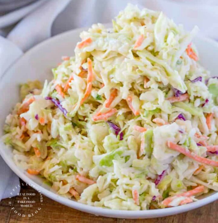 CLASSIC SUMMER COLESLAW RECIPE- Perfect as a side dish or with pulled pork #coleslaw #summerside #bbq #grilling #happilyunprocessed