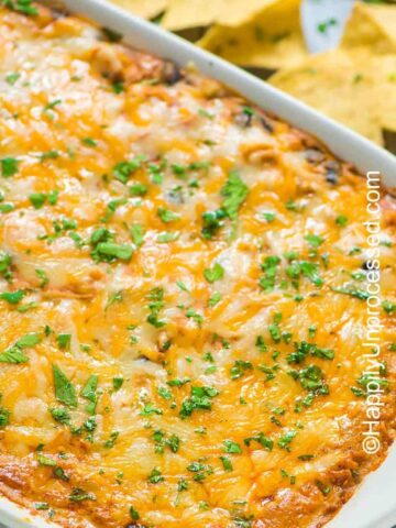 Cheesy chicken enchilada dip with tortilla chips