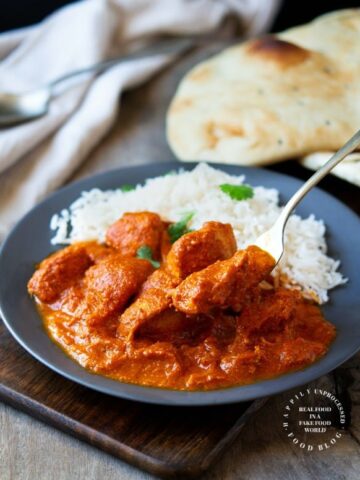 Authentic Tikka Masala rich in flavor wtih naan bread #indian #tikkamasala #healthy #cleaneating #happilyunprocessed