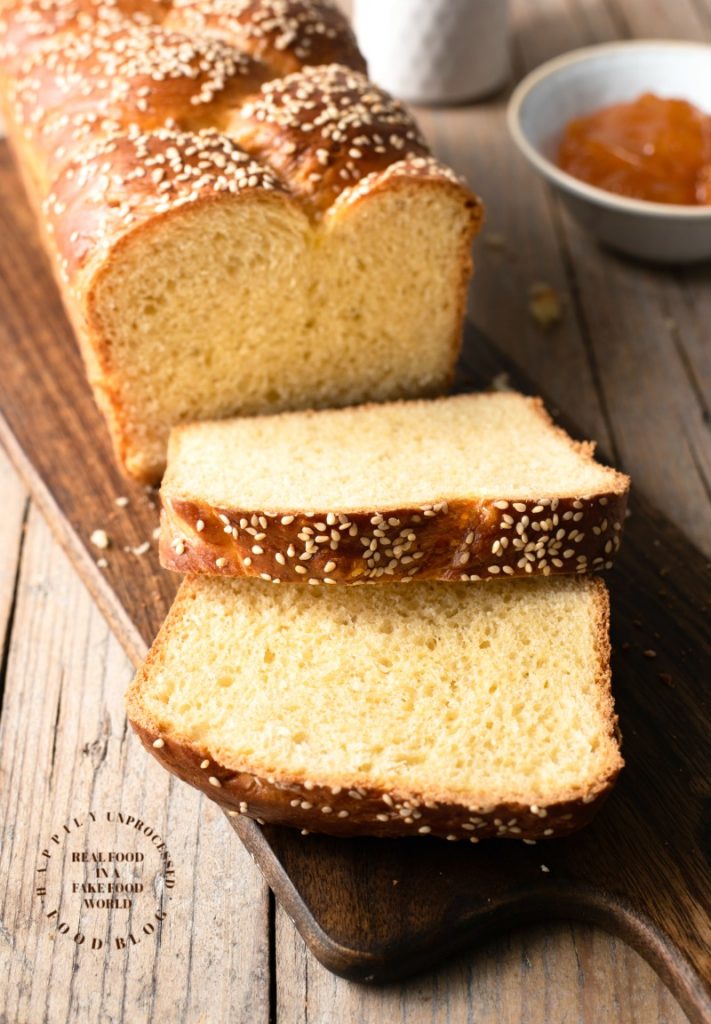 BRIOCHE BRAIDED LOAF - eggy, buttery, fluffly and easy to make #brioche #bread #loaf #happilyunprocessed