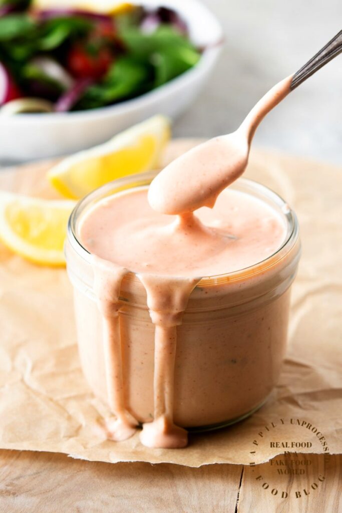 HOMEMAD RUSSIAN DRESSING - spicy, tangy, sweet all in one. The perfect dressing for salad, to dip french fries, or on top of a Reuben #russiandressing #salad #healthy #happilyunprocessed