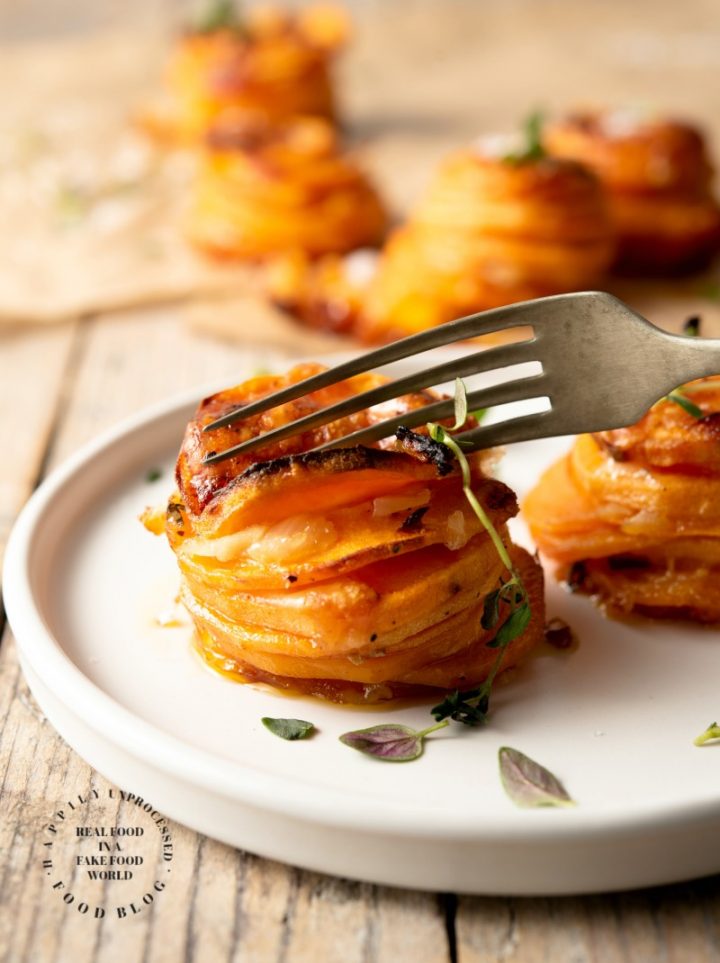 SWEET POTATO STACKERS WITH GRUYERE, PARMESAN & THYME #sidedish #potatoes #happilyunprocessed