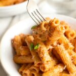 RIGATONI w SUNDRIED TOMATOES, BASIL and MASCARPONE - perfect weeknight meal so full of flavor and big rigatoni noodles so the sauce can get all up inside #pasta #sauce #dinner #healthy #happilyunprocessed