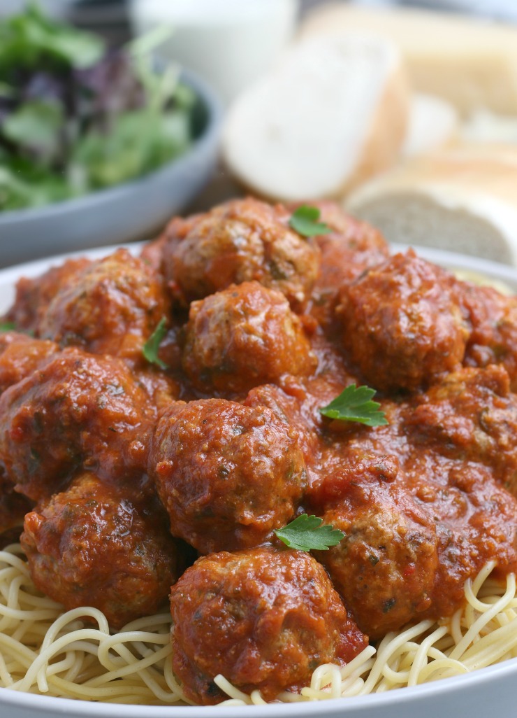 How to make meatballs using the Instant Pot #meatballs #happilyunprocessed