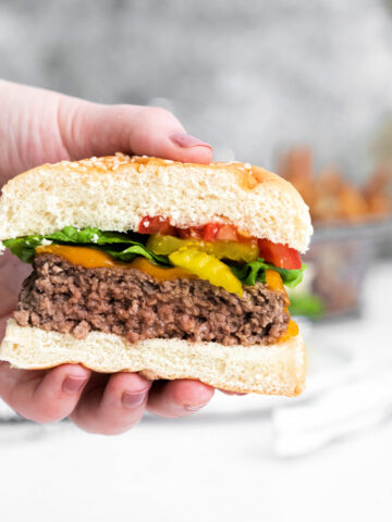 How to make cheeseburgers in the air fryer moist, tender and juicy
