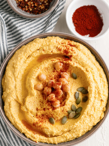 roasted pumpkin and garlic hummus