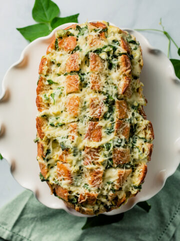 spinach artichoke cheesy pull apart bread
