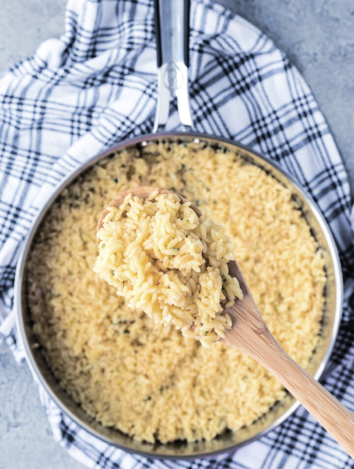 a big pan of warm, creamy garlic Parmesan orzo