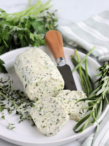 how to make herbed compound butter