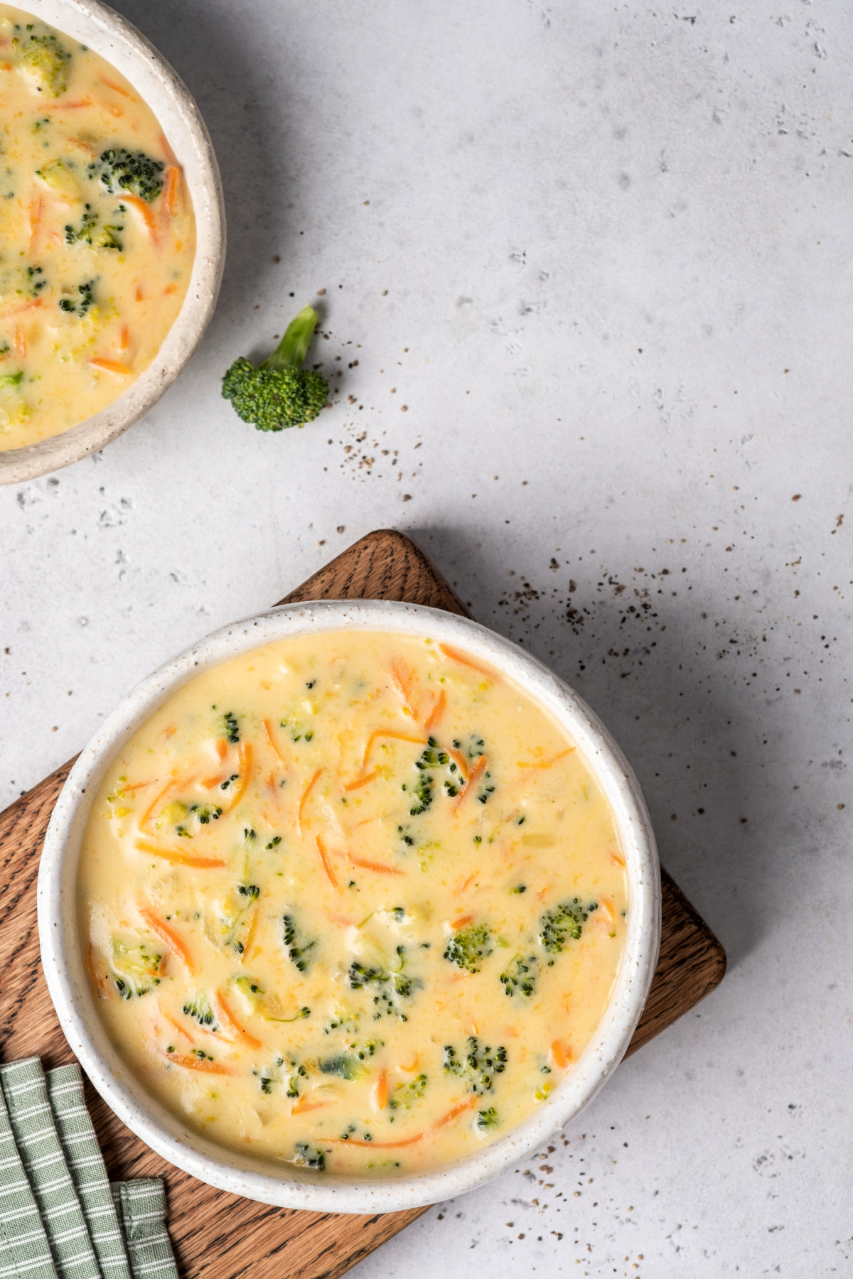 Broccoli and Cheddar Cheese Soup