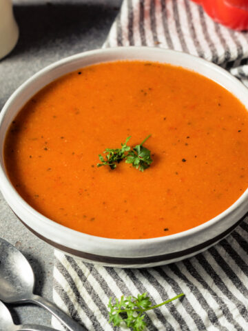 Creamy tomato basil soup