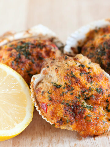 Breaded stuffed and baked clams
