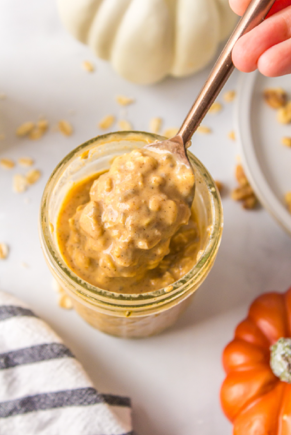 overnight pumpkin oats in a mason jar
