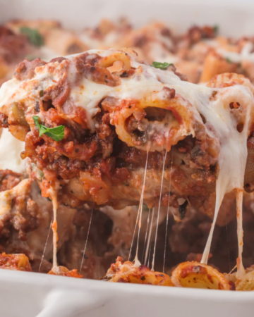 baked rigatoni with hearty meat sauce
