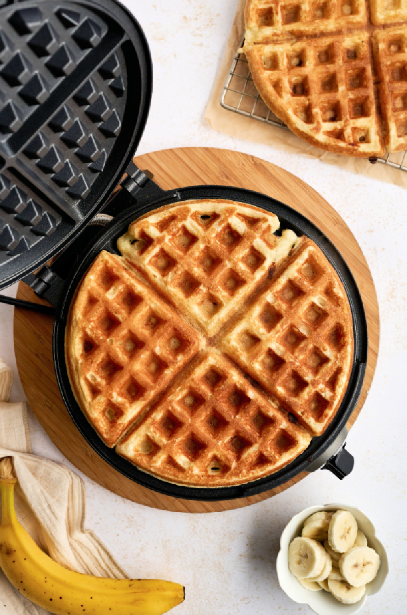 homemade banana waffles 