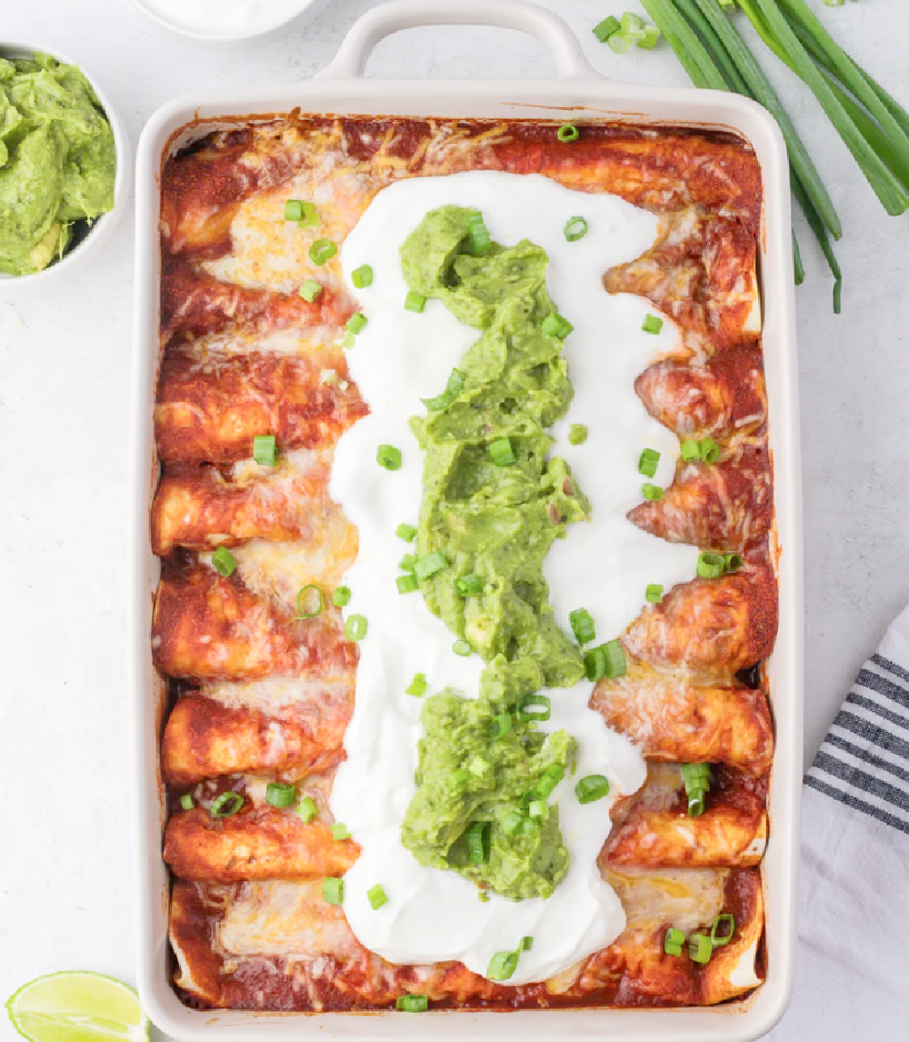Ground beef enchiladas with sour cream and guacamole - quick and easy dinner